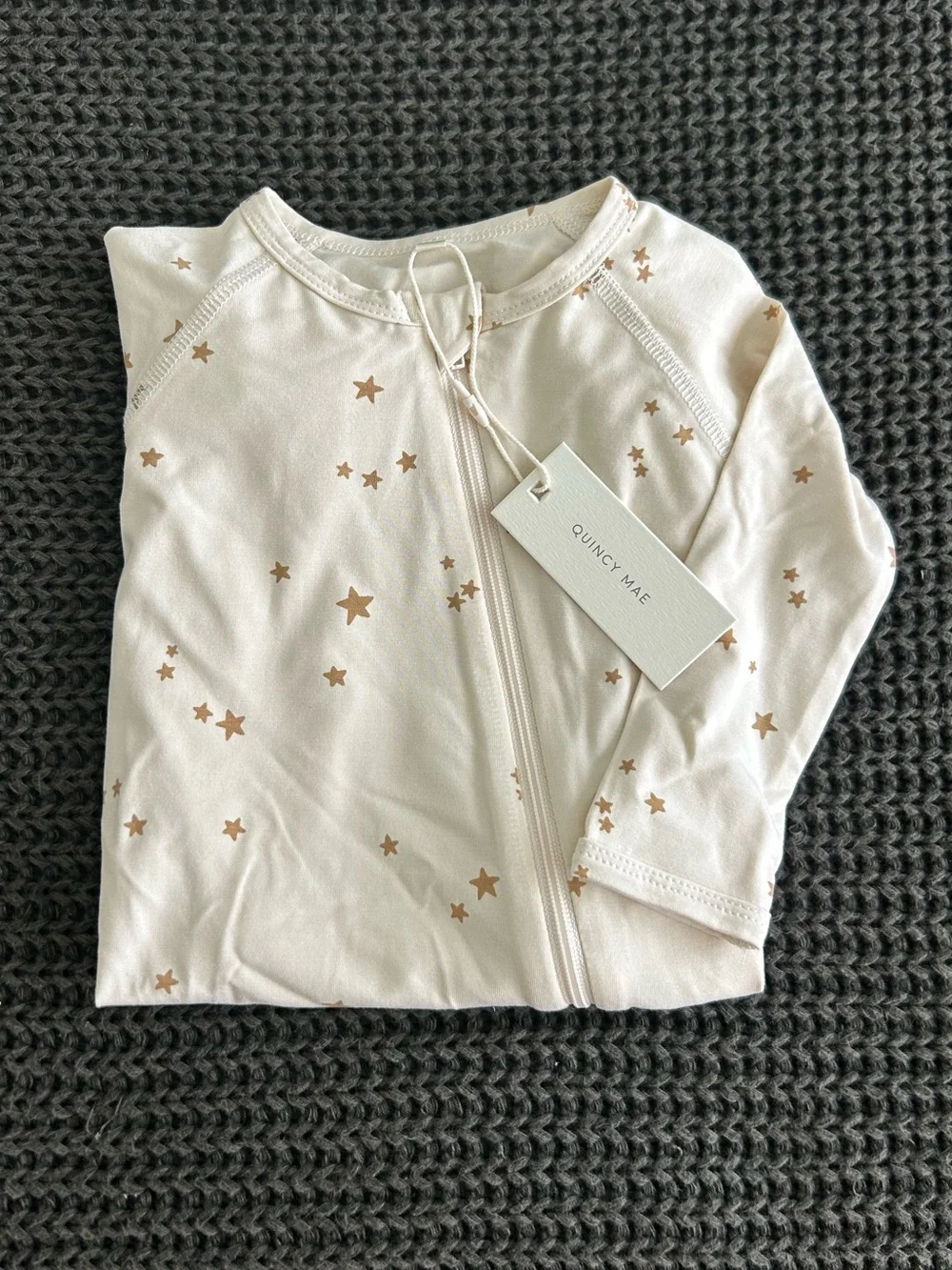 NWT Quincy Mae star print footie pajamas